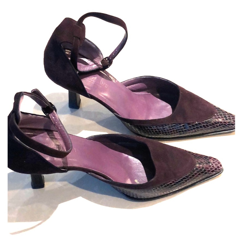 MAX MARA burgundy heels.